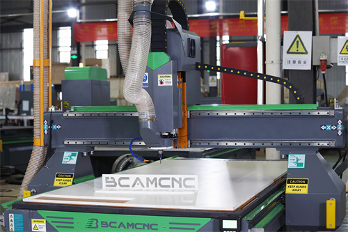 Two common problems of advertising cnc router machines